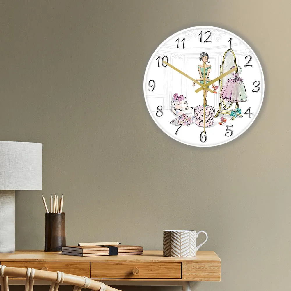 Fashion Girl Wall Clock